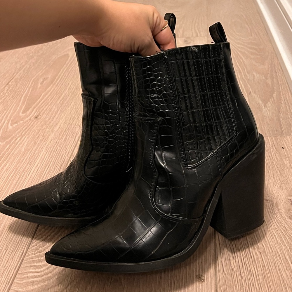 Black cowboy boots